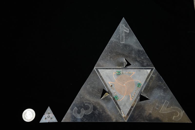 Battery-Free-Folding-Robot