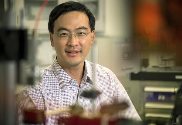 Weidong Zhou: UTA electrical engineering professor