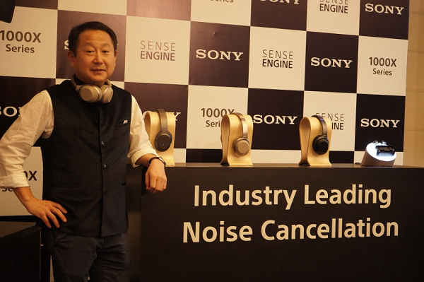 noise cancellation headphones