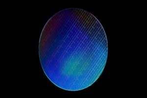 spin-qubits-2x1-675x380