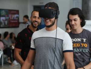 Augmented & Virtual Reality in School Education