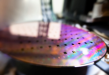 Die-to-Wafer