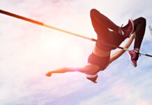 Page EEPROM in hearing aid or why smart medical devices need new memory architectures Page EEPROM in hearing aid