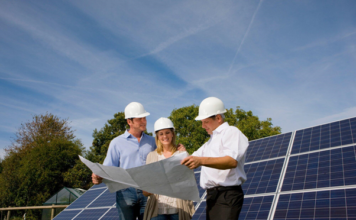 hybrid solar inverters